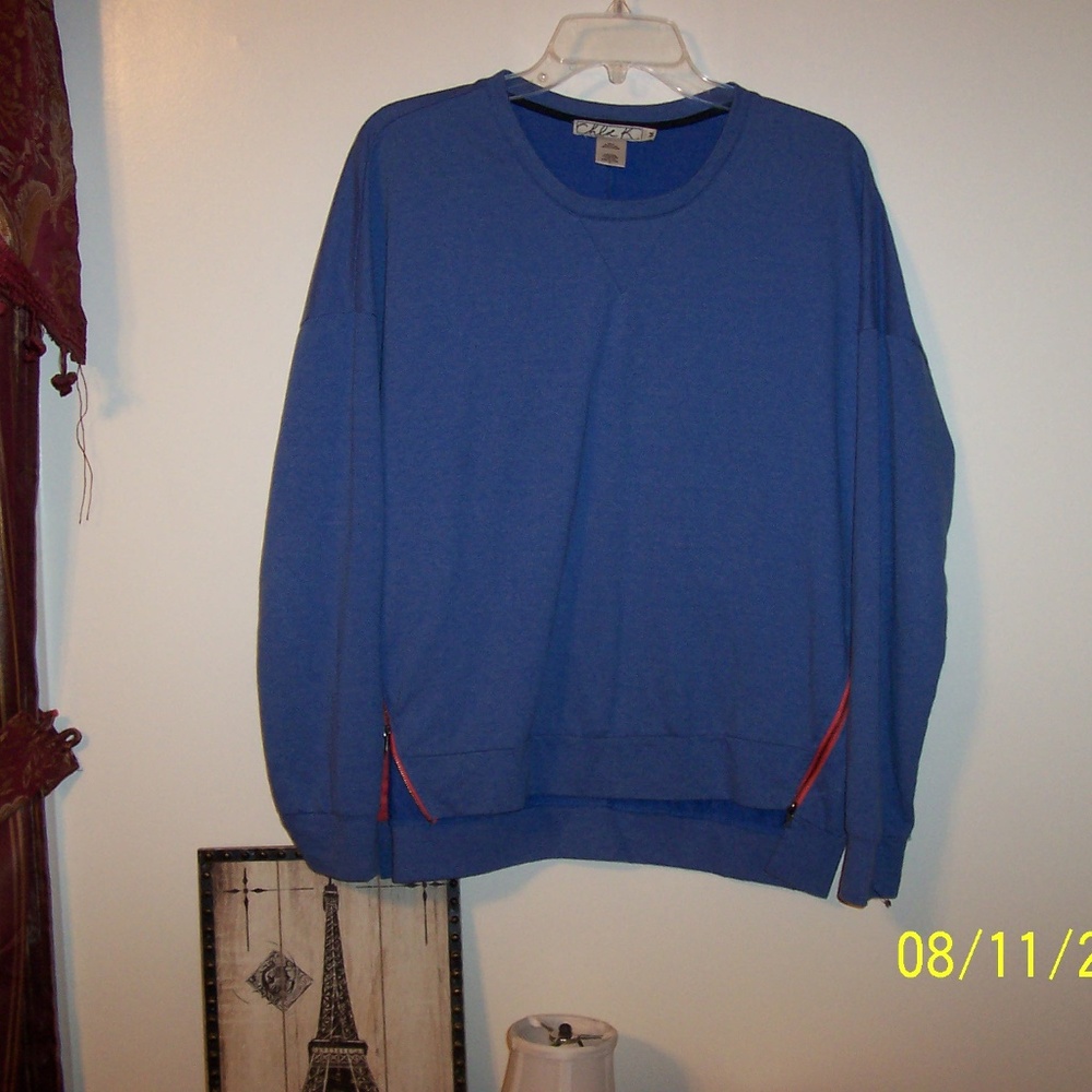 CHLOE K BLUE KNIT TOP LS M